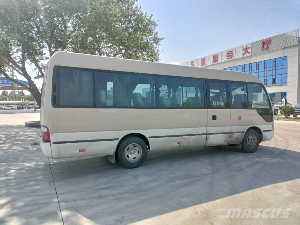 Toyota Coaster Bus 迷你巴士