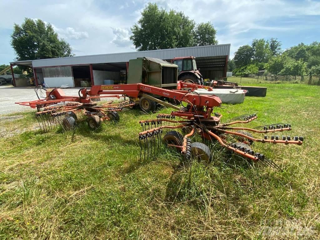 Kuhn GA6522 料堆整形机