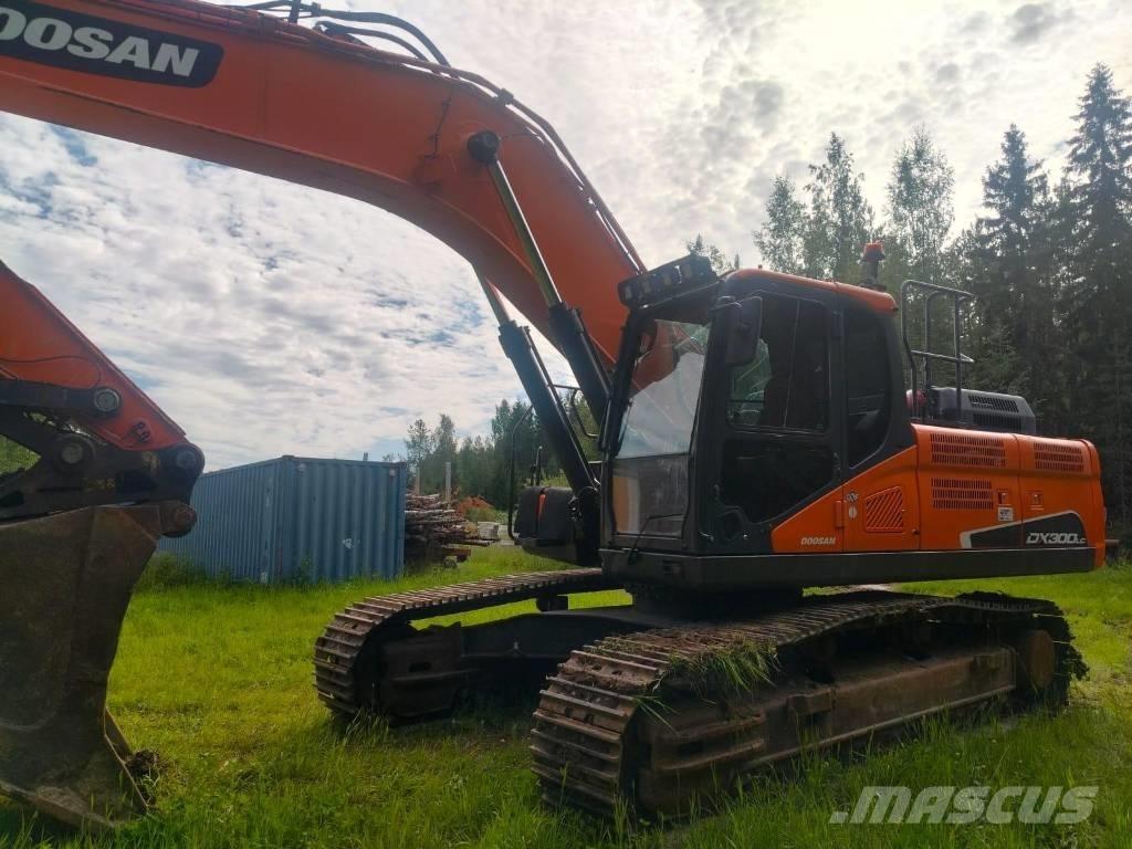 Doosan DX 300 LC 履带挖掘机