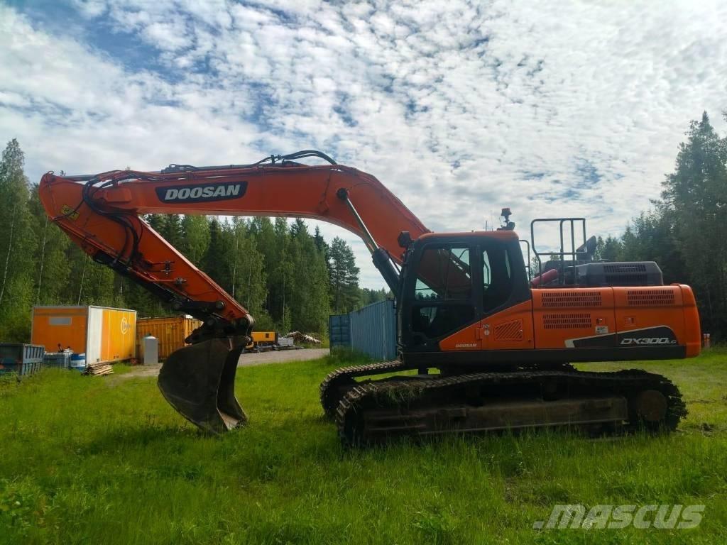Doosan DX 300 LC 履带挖掘机