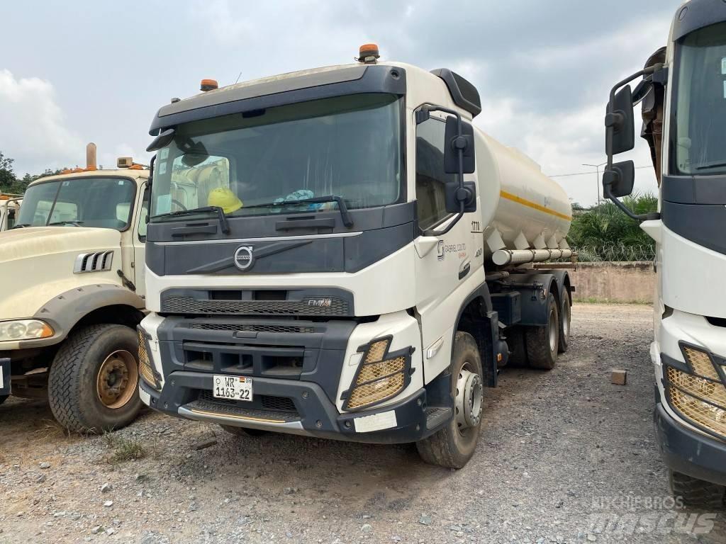 Volvo FMX 400 油罐车