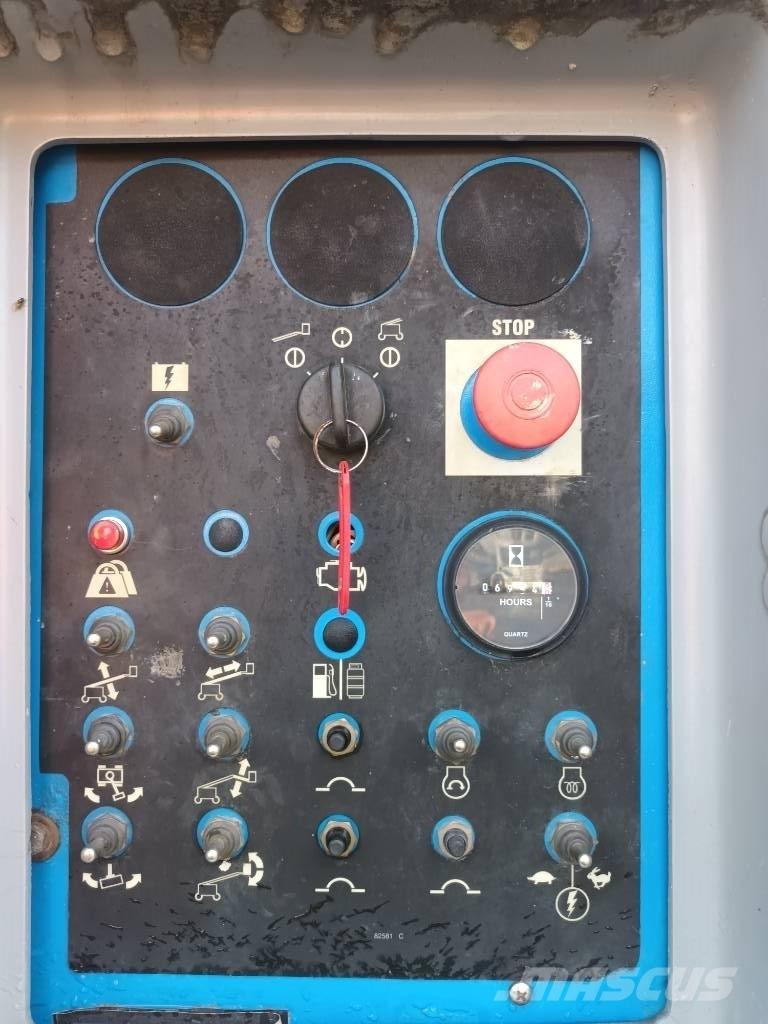 Genie S 85 曲臂高空工作平台