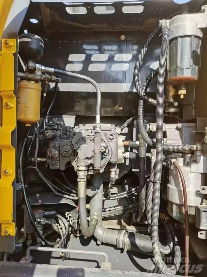 Sumitomo SH130-6 履带挖掘机