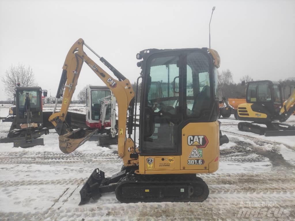 CAT 301.6 小型挖掘机