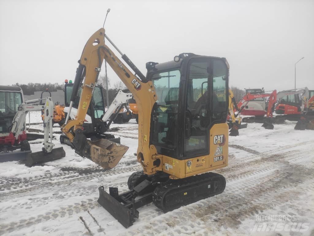 CAT 301.6 小型挖掘机