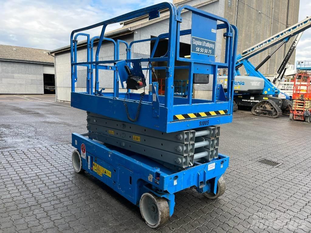 Genie GS 2646 剪叉式升降机