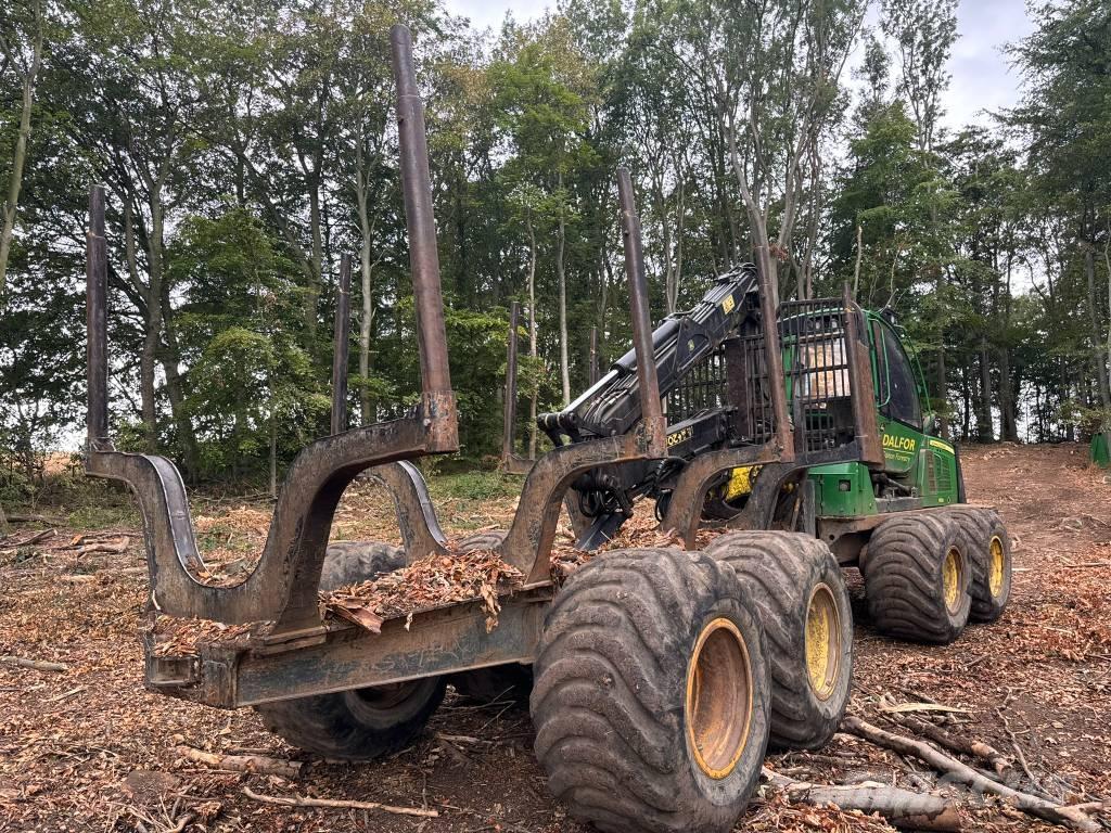 John Deere 1110 E 集运机