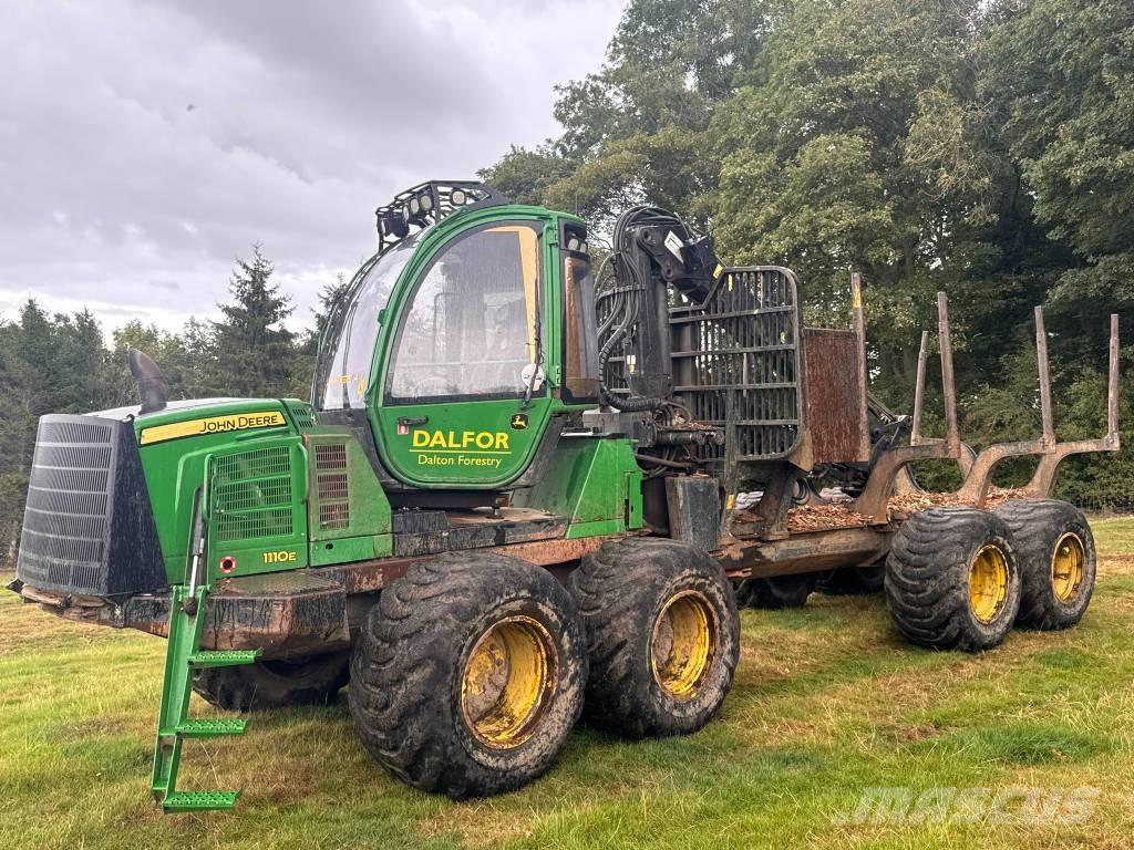 John Deere 1110 E 集运机
