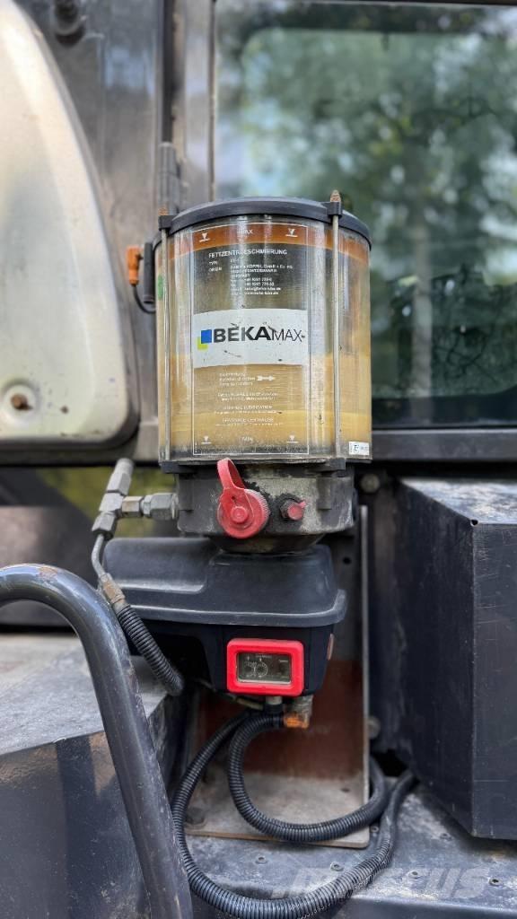 Hitachi ZW 140 轮式装载机