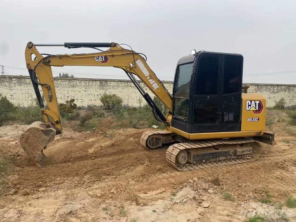 CAT 305.5E2 小型挖掘机