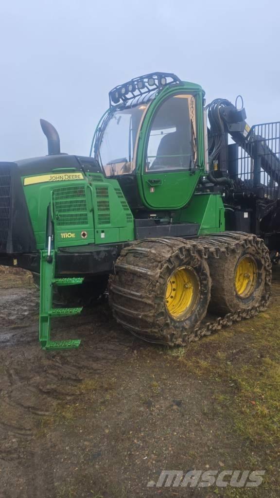 John Deere 1110 E 集运机