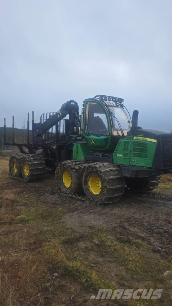 John Deere 1110 E 集运机