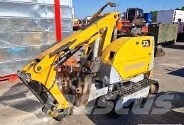 Brokk 180 组装挖掘机
