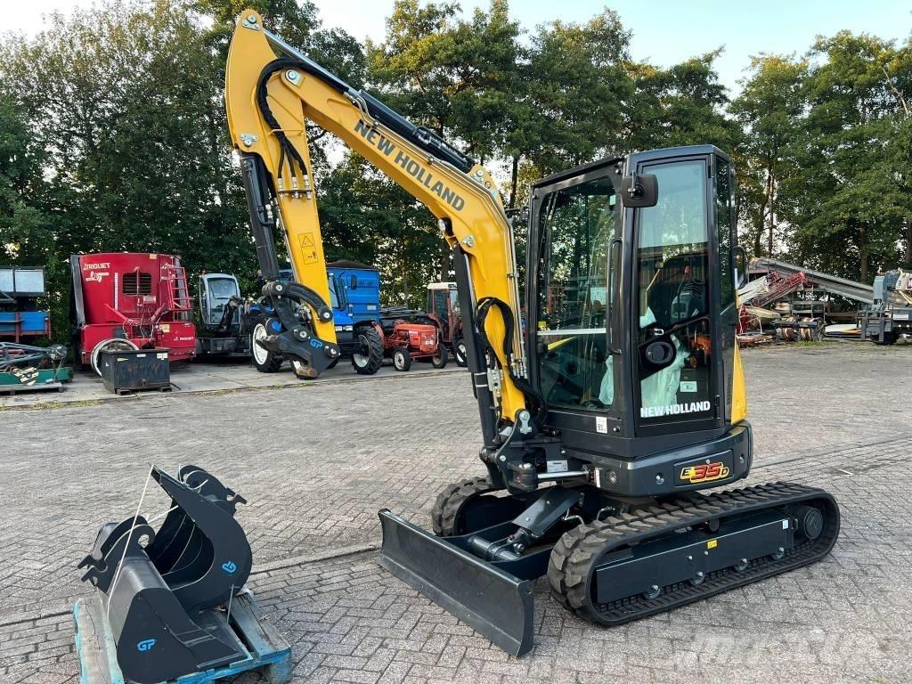 New Holland E 35 D 小型挖掘机