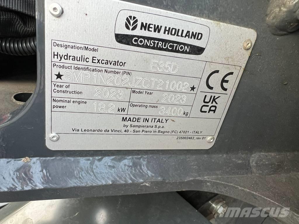 New Holland E 35 D 小型挖掘机
