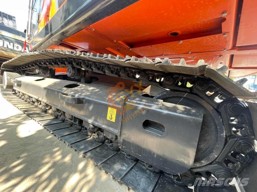 Doosan DX 225 LC 履带挖掘机