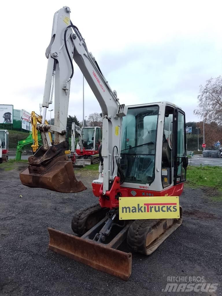 Takeuchi TB228 小型挖掘机