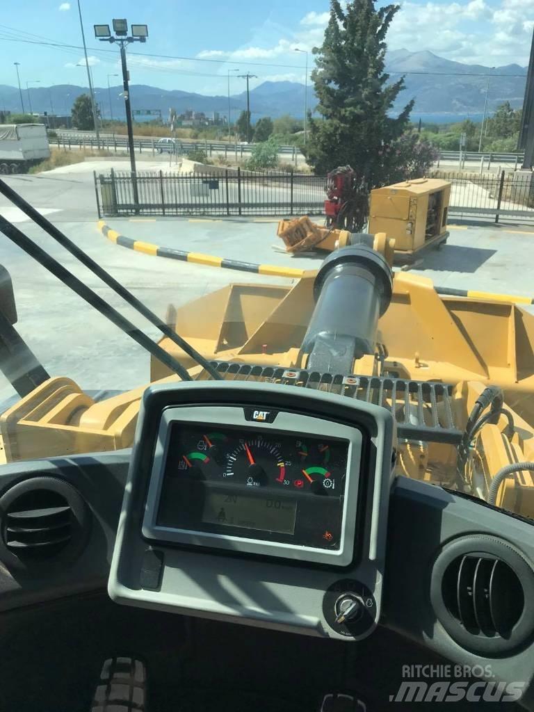 CAT 972M 轮式装载机