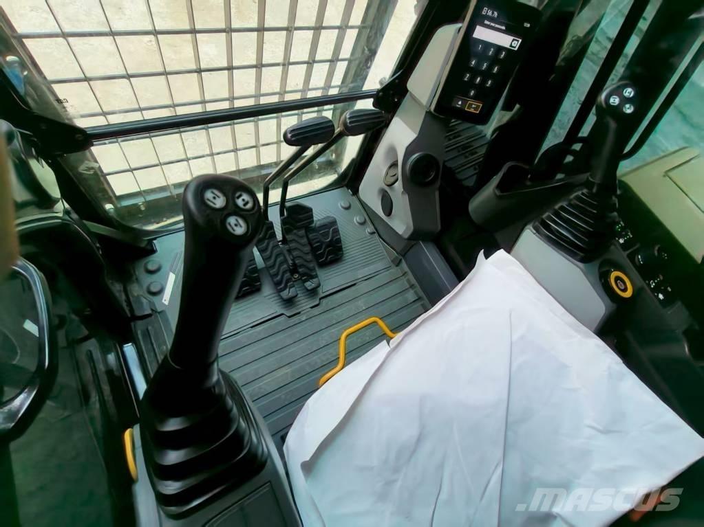 CAT 320 GC 中型挖掘机