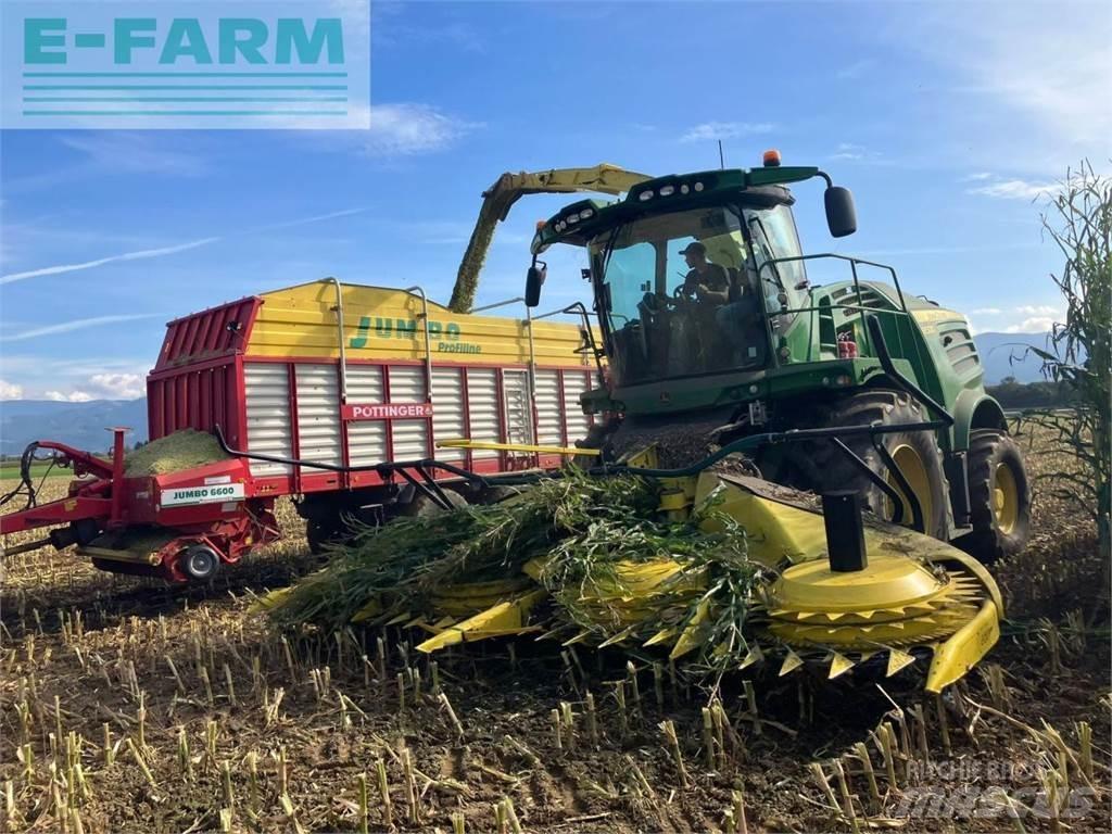 John Deere 8500 自走式青贮饲料收割机