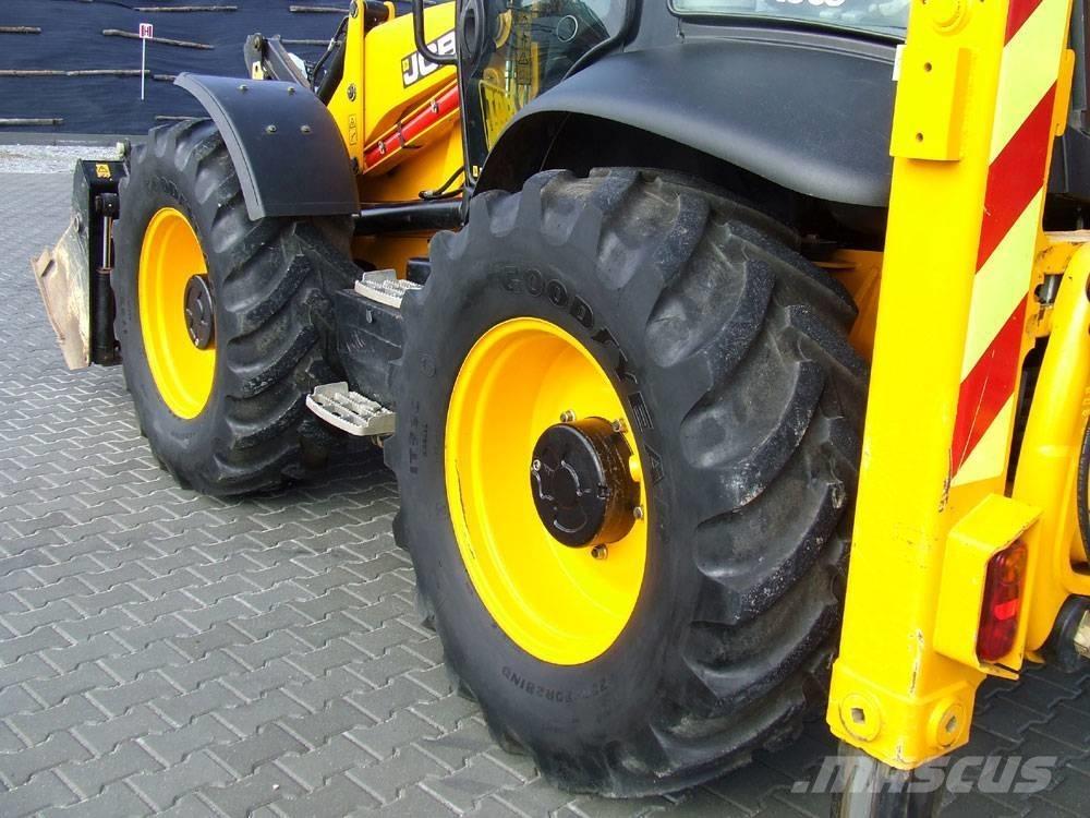 JCB 4CX 反铲装载机