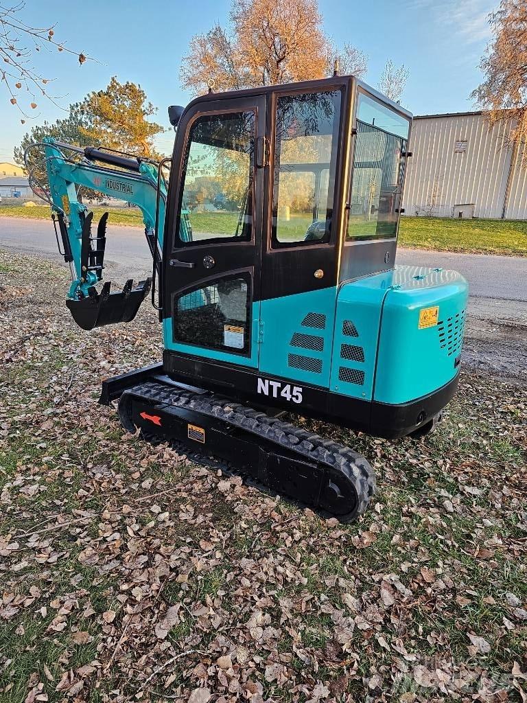 AGT NT45 小型挖掘机