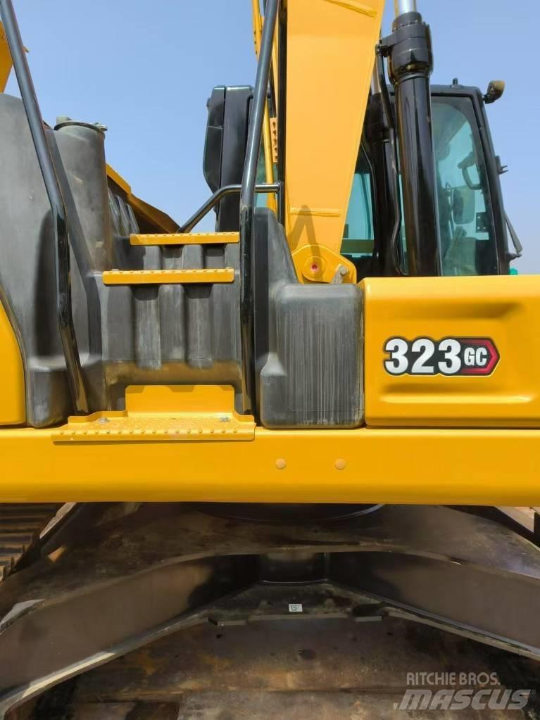CAT 323 GC 履带挖掘机