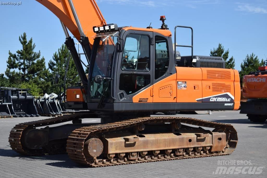 Doosan DX 255 LC-7 履带挖掘机