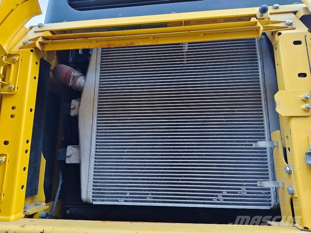 Komatsu PC 400-8 履带挖掘机