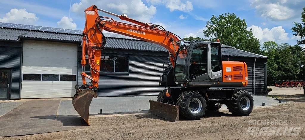 Hitachi ZX140-3 轮式挖掘机