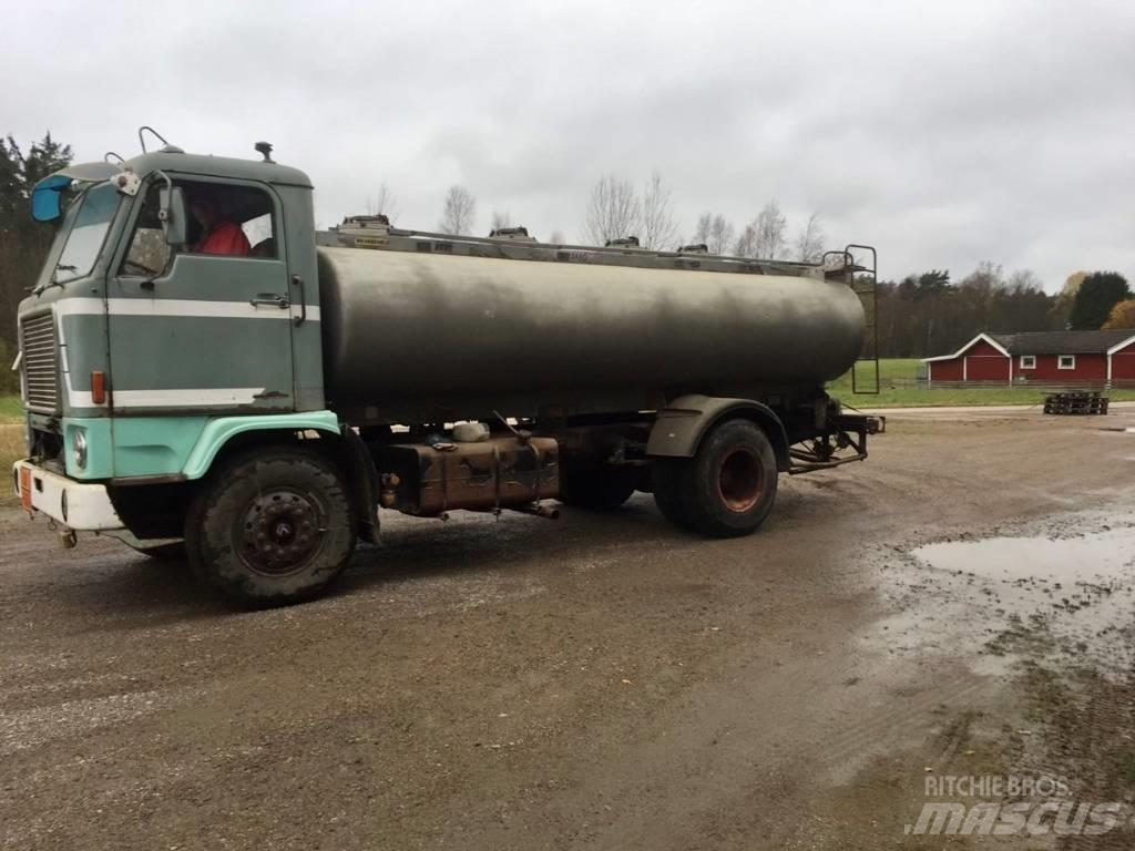Volvo F 88 油罐车