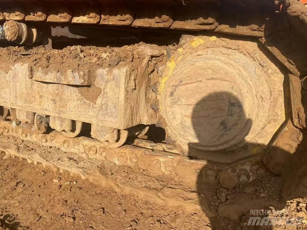 Doosan DX 300 LC 履带挖掘机