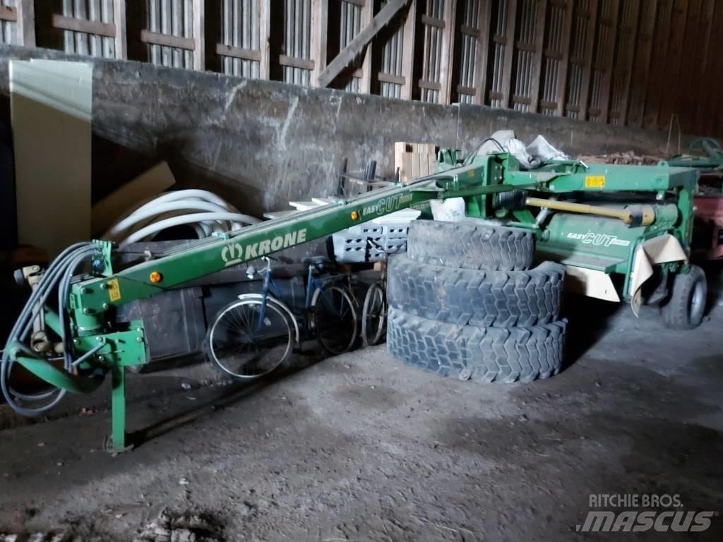 Krone 3210 CV 割草调节装置