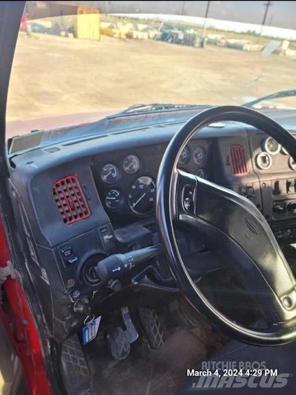 Sterling L 9500 自卸式货车