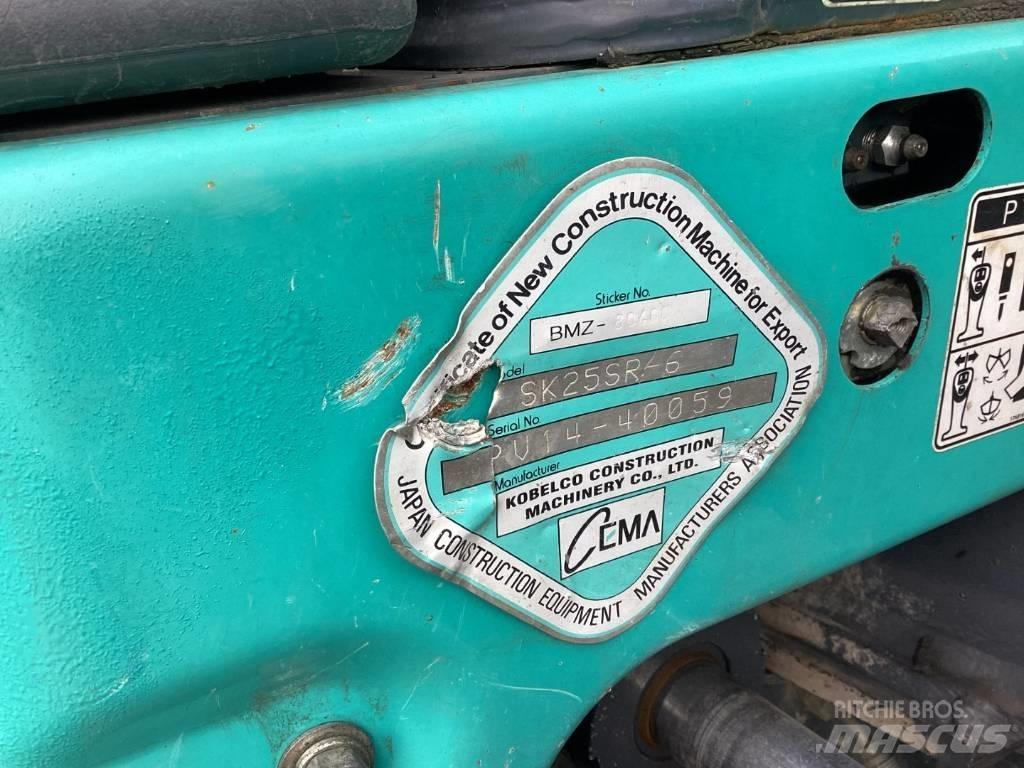 Kobelco SK25SR-6 小型挖掘机