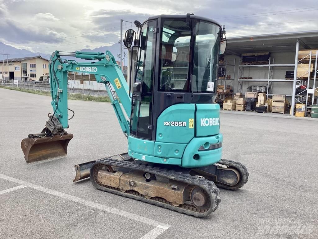 Kobelco SK25SR-6 小型挖掘机