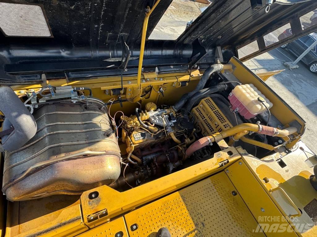 CAT 330FL 履带挖掘机