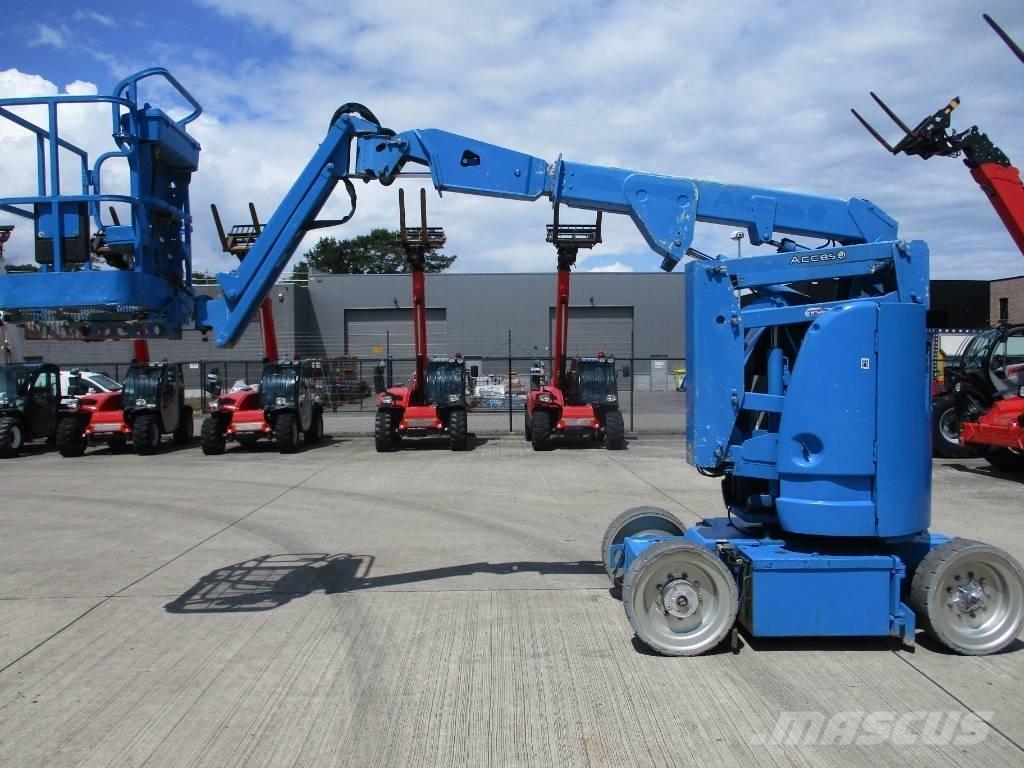 JLG E300 AJP (180) 自走式伸缩臂升降机