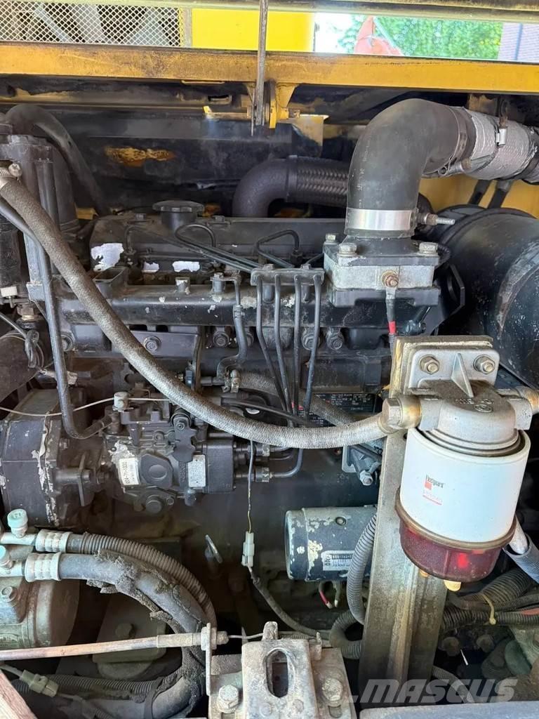 Yuchaï YC 60-7 小型挖掘机