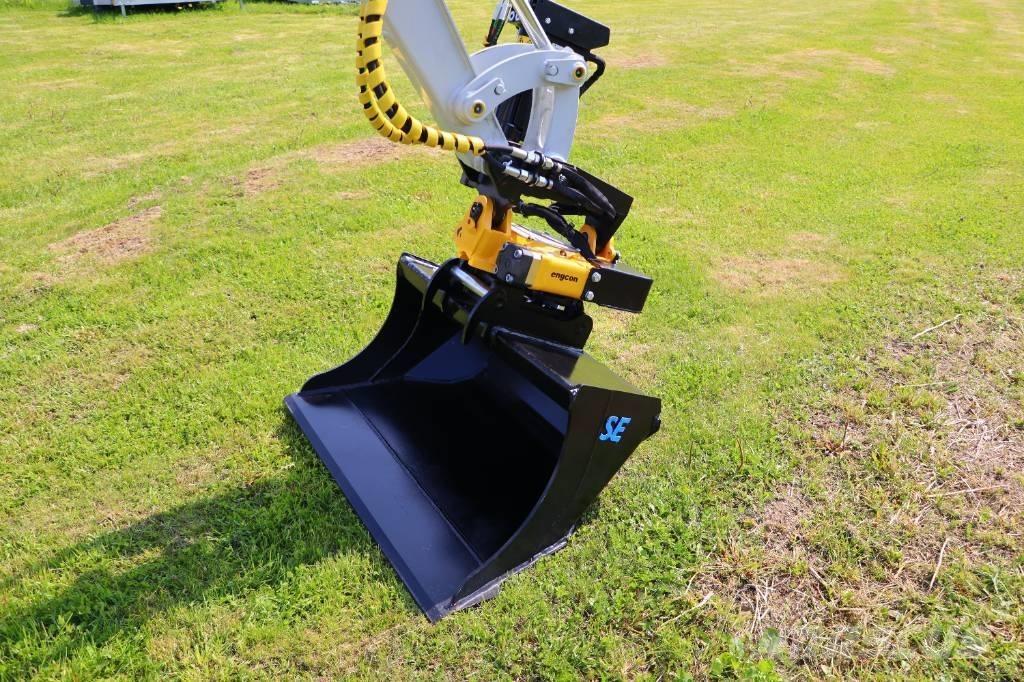 Takeuchi TB216 小型挖掘机