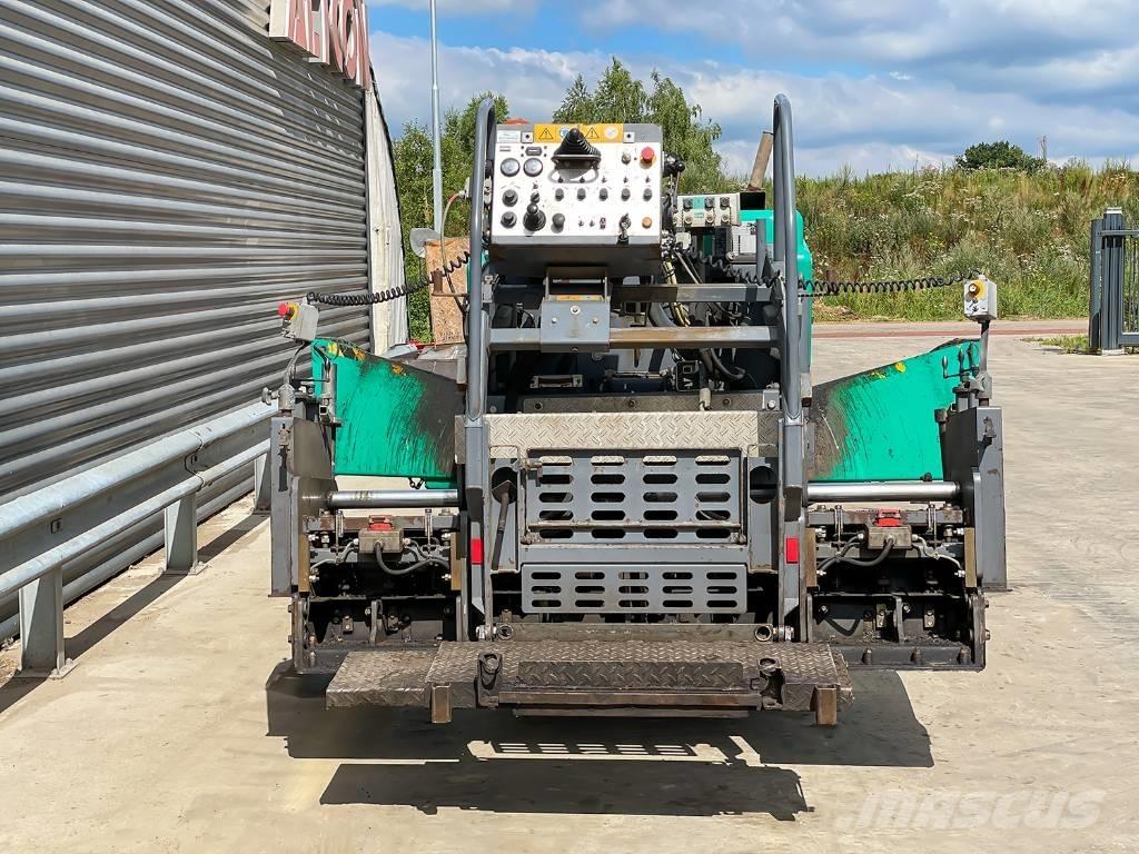 Vögele SUPER 800 沥青摊铺机