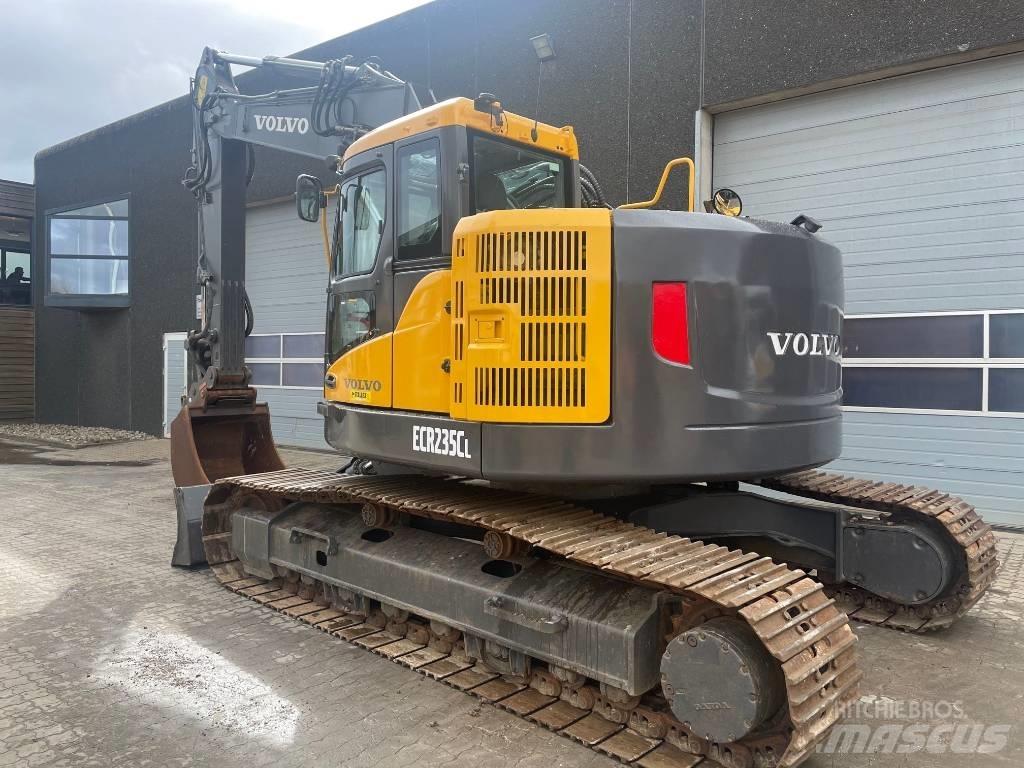 Volvo ECR235C 履带挖掘机