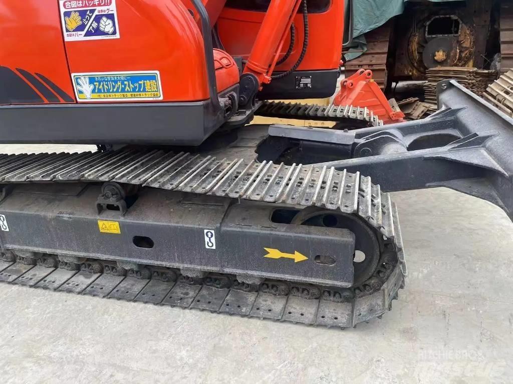 Doosan DX80 中型挖掘机