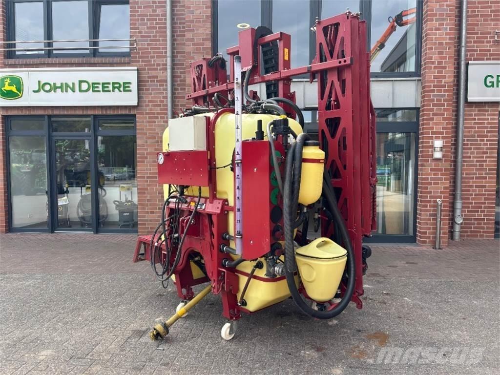 Hardi Master 1200 牵引式喷雾机