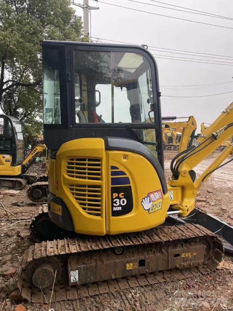 Komatsu PC 30 小型挖掘机