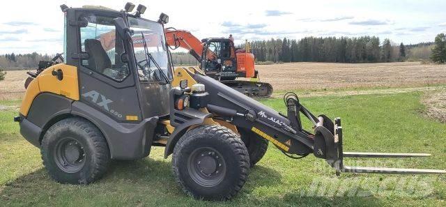 Mecalac AX850 轮式装载机