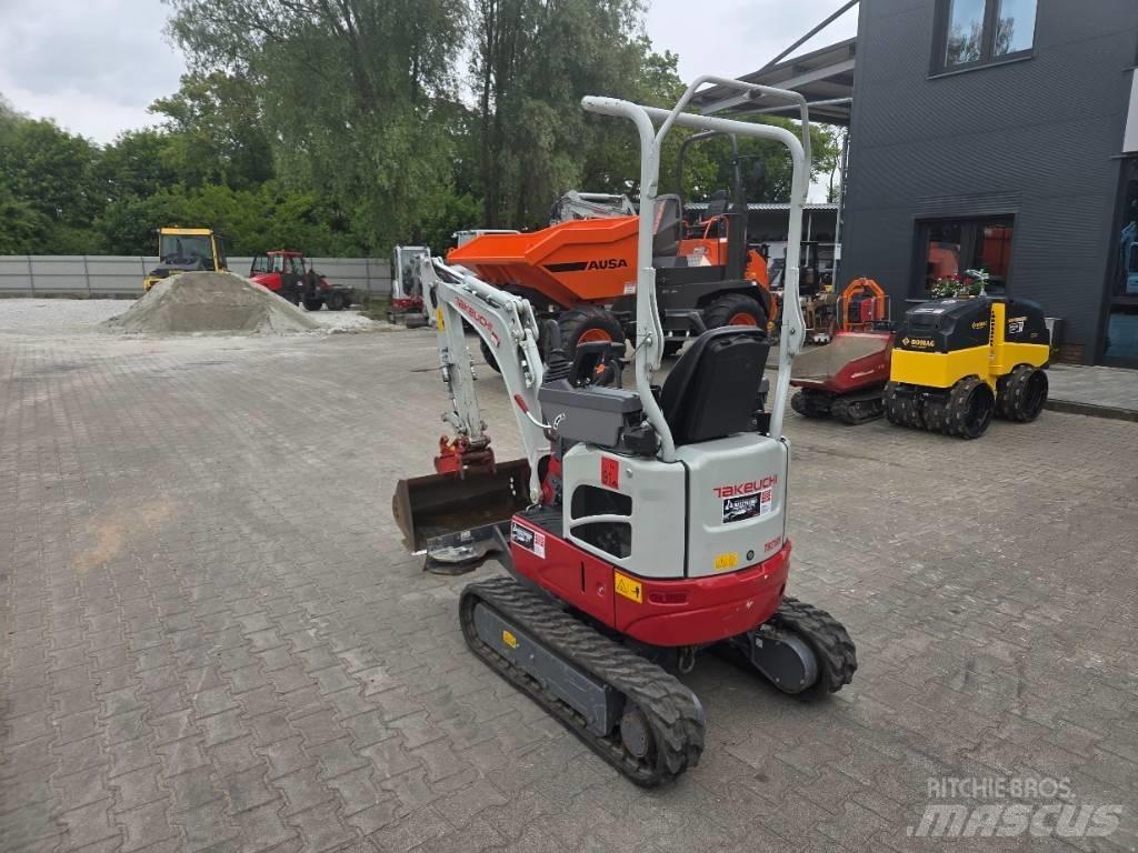 Takeuchi TB 210 R 小型挖掘机