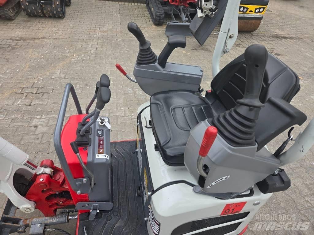 Takeuchi TB 210 R 小型挖掘机