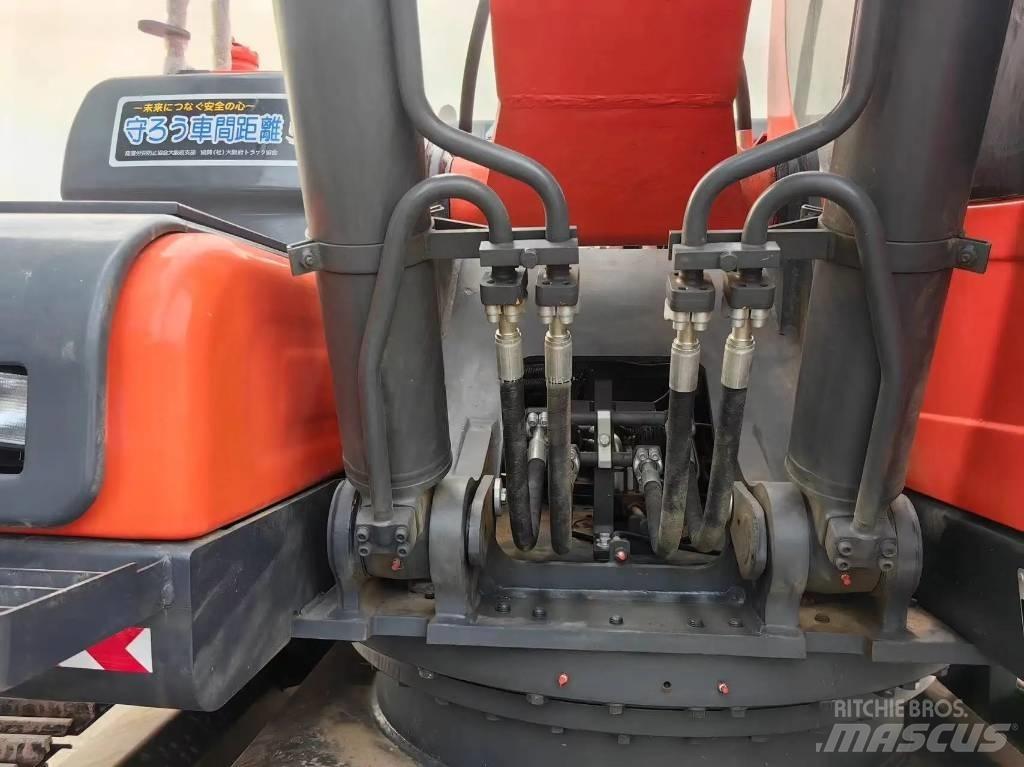 Doosan DX225LC-9C 履带挖掘机
