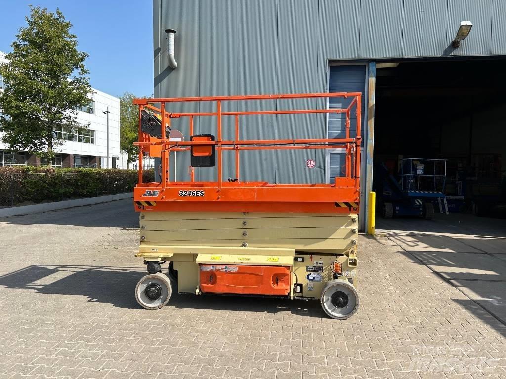 JLG 3246 ES 剪叉式升降机
